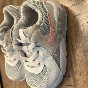 Toddler white airmax sneakers size 6